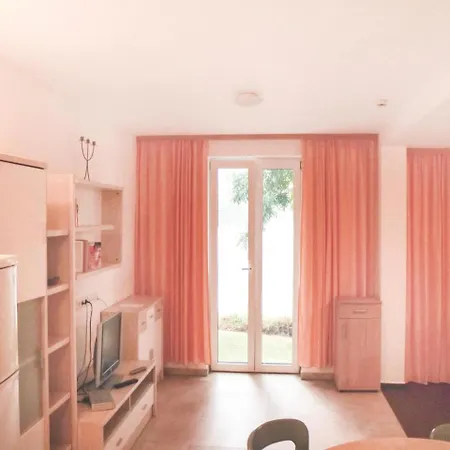 0-bedroom In